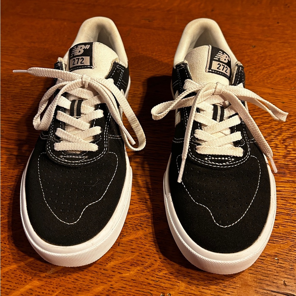 New Balance 272, Black and White Sneakers